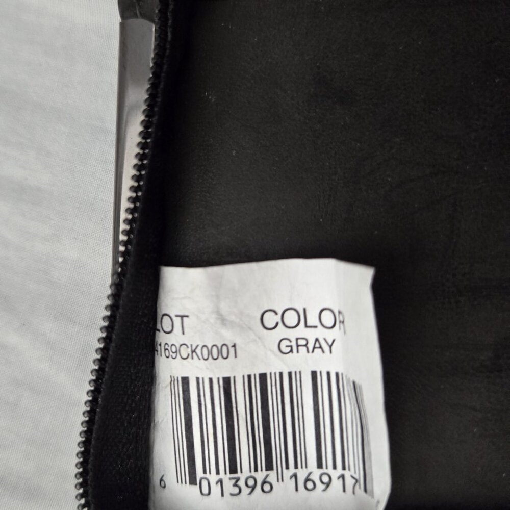 CALVIN KLEIN MANICURE CASE - Picture 5 of 8